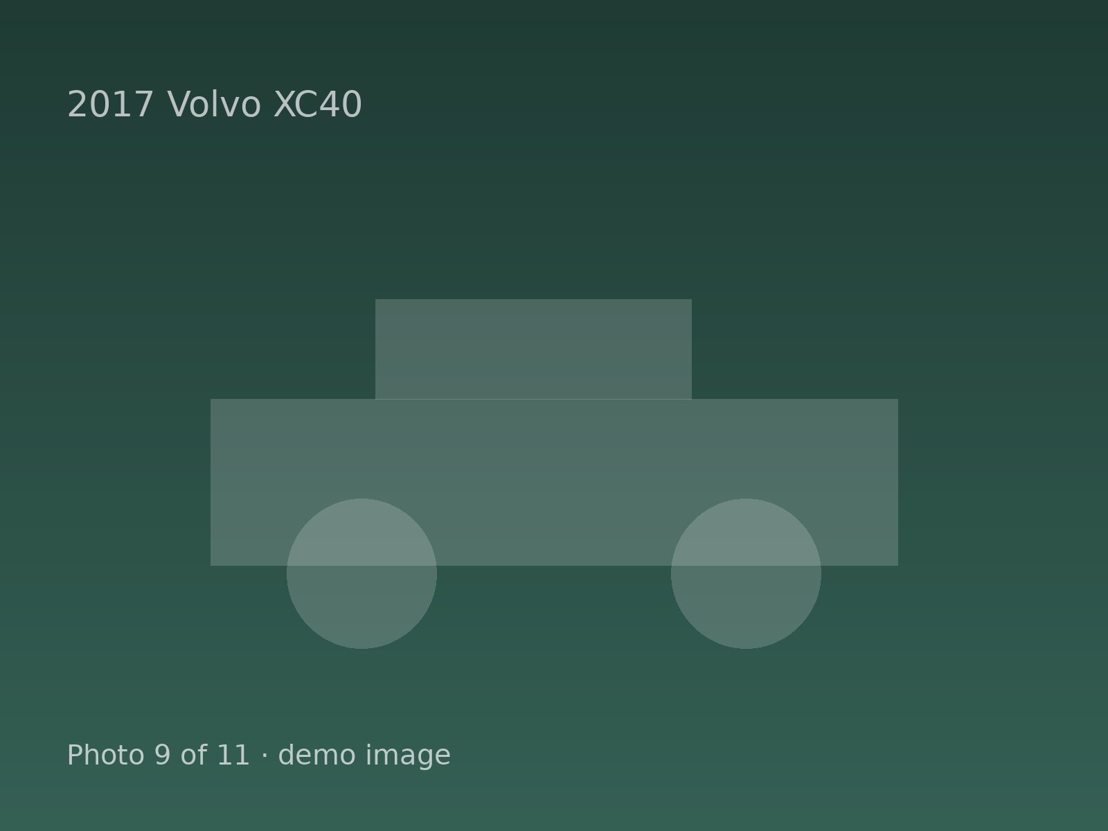 2017 Volvo XC40 — photo 9 of 11