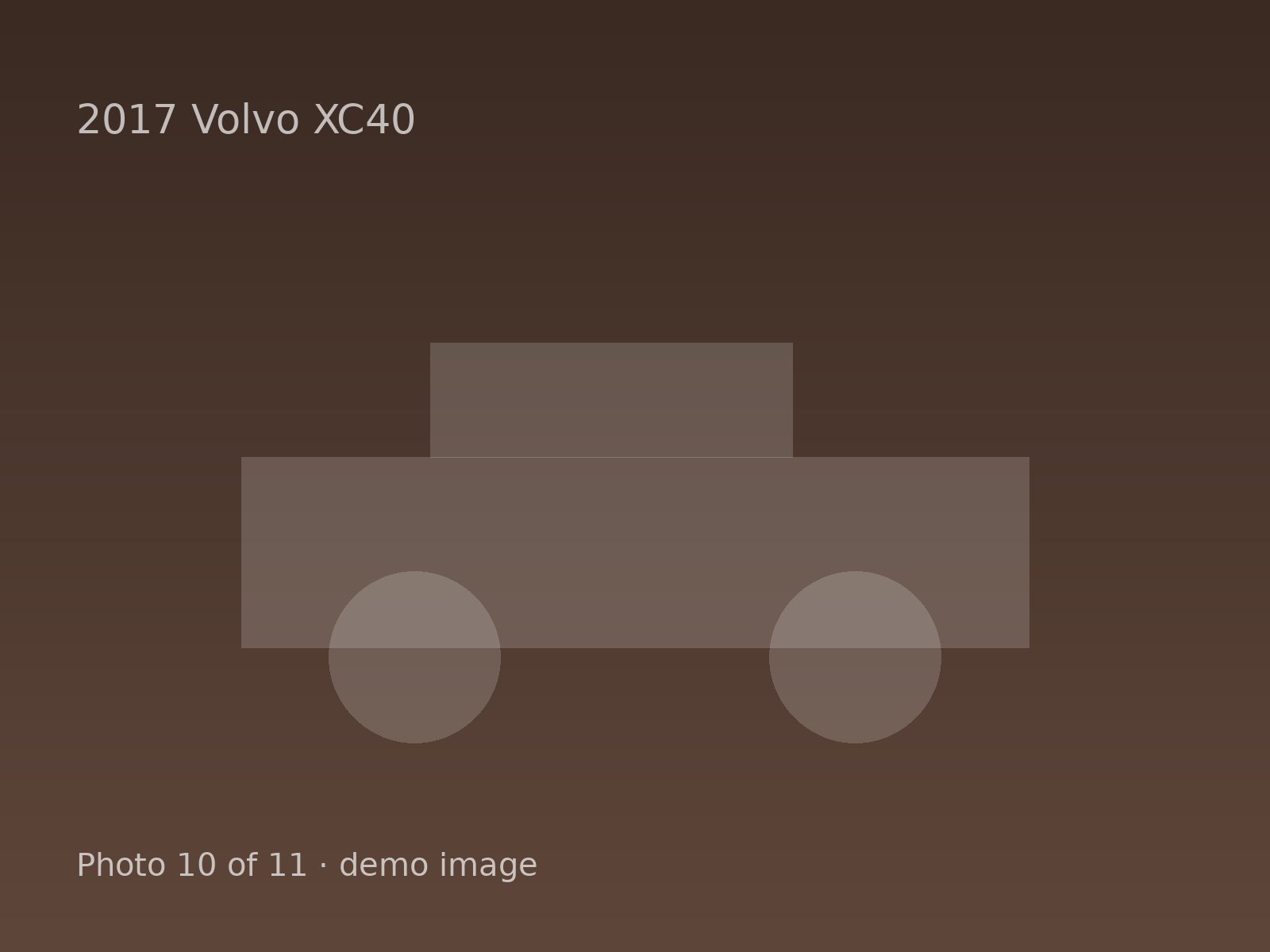 2017 Volvo XC40 — photo 10 of 11